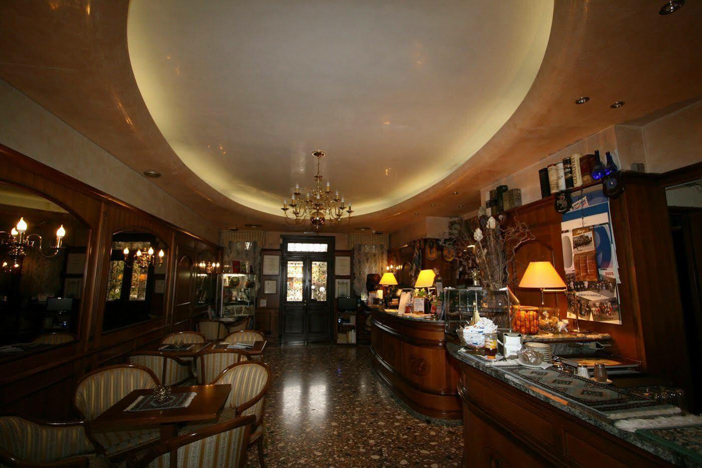 Albergo Ristorante Leon d'Oro Noventa di Piave Exterior foto